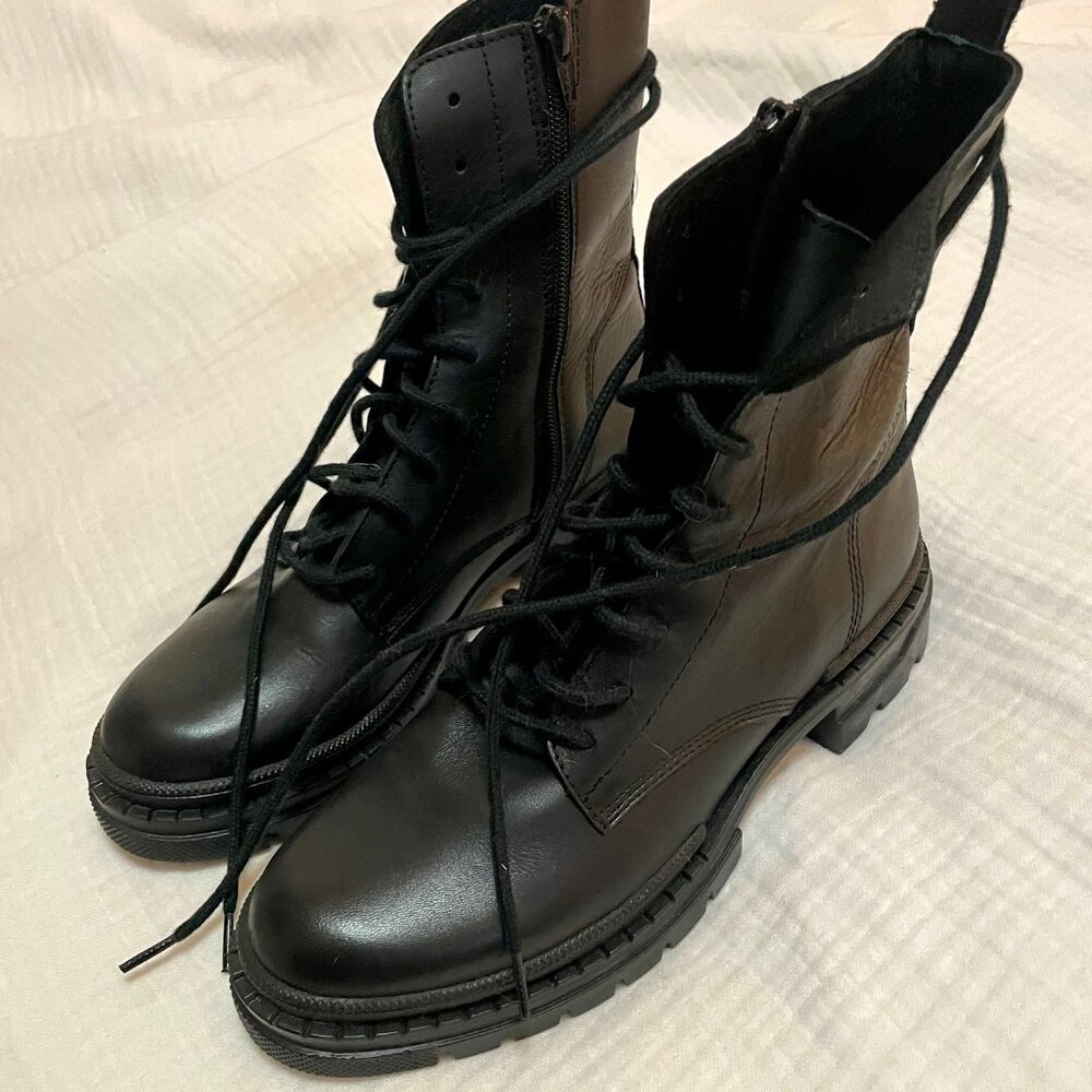 Steve Madden Jamisyn Lace-Up Boot Size 11 - image 4